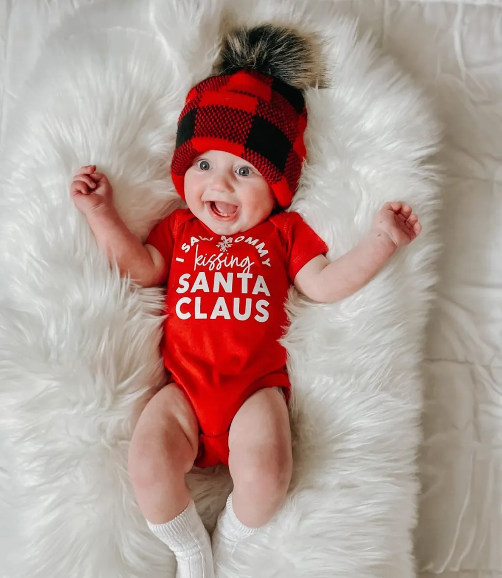 I Saw Mommy Kissing Santa Claus - Child Tee