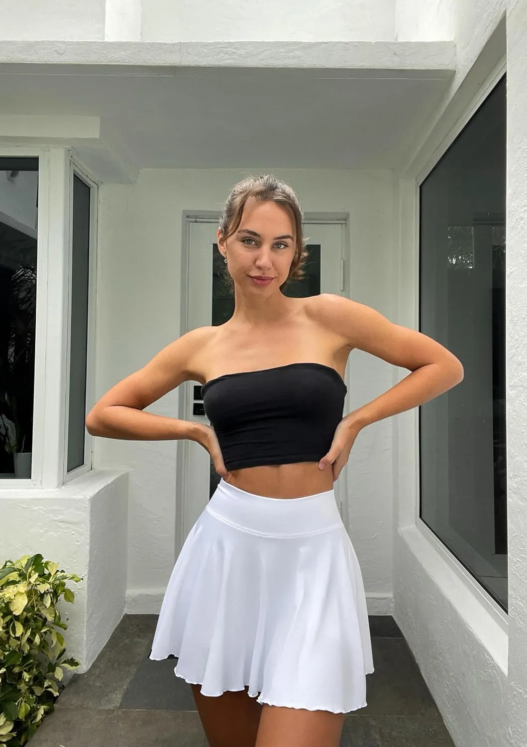 OQQ Women Mini Skirts 2 in 1 Flowy Basic Versatile Stretchy Flared Casual A-line Skirt with Pockets